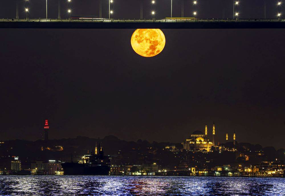 İstanbul’da Mavi Ay nefes kesti. Gökyüzünde görsel şölen yaşandı - Resim: 3